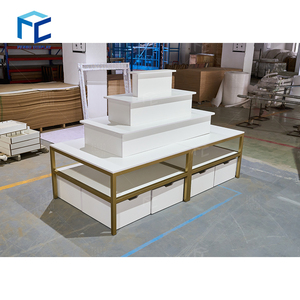 Thiết kế hiện đại kim loại vàng sáng bóng bán lẻ hàng may mặc hiển thị Kệ vàng quần áo hiển thị kệ cho quần áo cửa hàng trang trí - Product Image 4