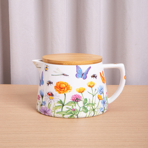 Pichet à eau en porcelaine d'os au design moderne de haute qualité avec tasses, petites tasses pour 4 personnes avec pot - Product Image 4