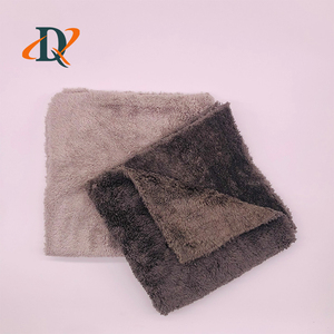 Asciugamano professionale <span class=keywords><strong>in</strong></span> pile corallo che offre risultati cristallini su finestre, specchi e superfici verniciate. - Product Image 1