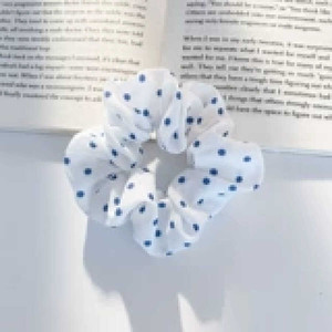 Trending Retro fatto a mano in resina acrilico nastro di pizzo Scrunchies vendita calda all'ingrosso di moda accessori per capelli per bambini e donne - Product Image 1