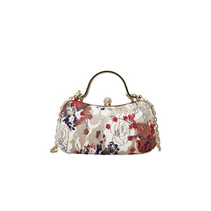 Bolso de hombro cruzado informal para mujer, novedad primavera 2025, estilo chino Cheongsam bordado con cadena dorada, ideal para cenas. - Product Image 5