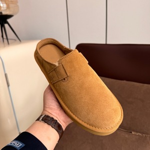 Prix usine de gros <span class=keywords><strong>Sandales</strong></span> Uggs pour femmes, mules plates à bout fermé, confortables et décontractées, pour l'extérieur - Product Image 1