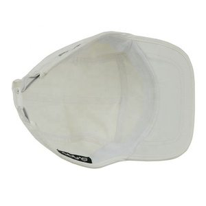 หมวกกีฬาวิ่งแบบ 5 แผง ทรงแบน ระบายอากาศได้ดี น้ำหนักเบา แห้งเร็ว เหมาะสำหรับกิจกรรมกลางแจ้งและเดินป่า - Product Image 6