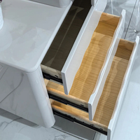 Set Meja Rias Putih Mewah Modern 3 Laci Panel Dapat Dilepas Cermin Berlampu Untuk Kamar Tidur Hotel Perabot Penyimpanan Makeup