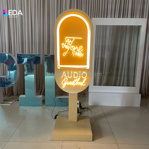 ตู้โทรศัพท์สีเบจแบบกำหนดเองของ LEDA พร้อมไฟ LED ป้ายนีออนตกแต่งงานแต่งงาน งานเลี้ยง งานอีเว้นท์ ทำจากโลหะ - Product Image 1
