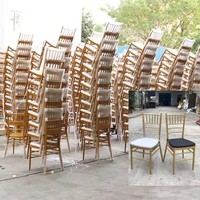 Chaises Napoléon en métal modernes, chaises de banquet d'hôtel Chivari avec coussin