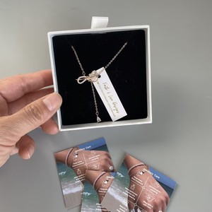 Carte postale de remerciement pour l'achat de bijoux en papier avec impression couleur personnalisée de luxe avec logo - Product Image 1