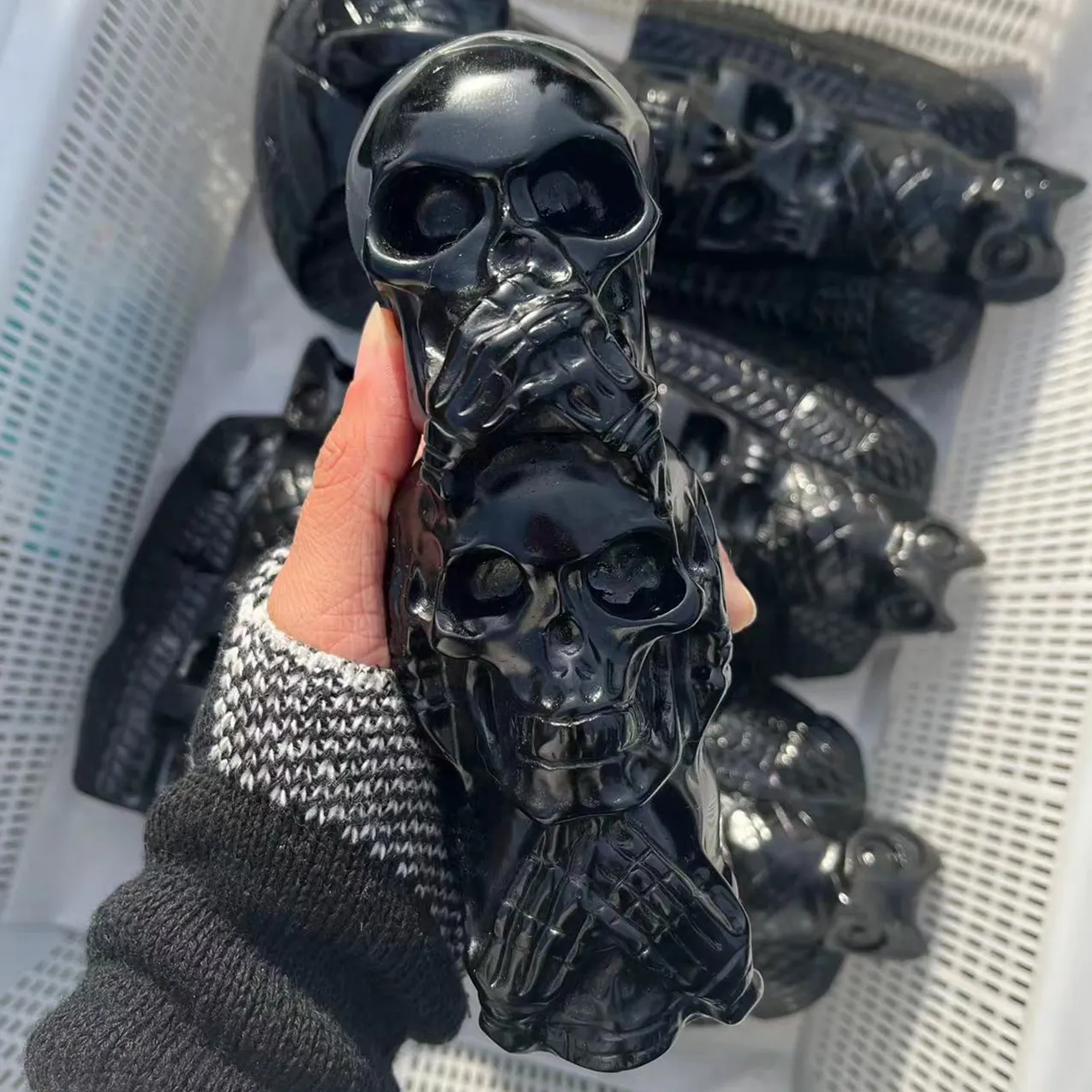 Wholesale Natural Hand Carved Black Obsidian Superposition Skulls Quartz Crystal Skulls For Home Decoration