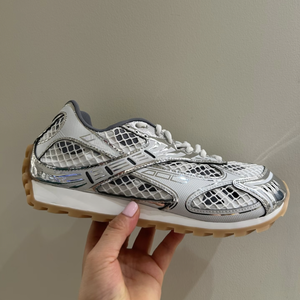Sneakers Unisex Retrò in Rete Metallizzata Argento, Ammortizzanti, Leggere, <span class=keywords><strong>Traspiranti</strong></span>, Scarpe Casual da Passeggio a Profilo Basso - Product Image 1