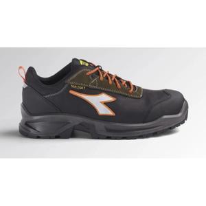 DIADORA UTILITY-701,177652-C3548/48 Zapato impermeable negro/verde de baja seguridad con aislamiento térmico en cuero de nobuk italiano extraíble - Product Image 1