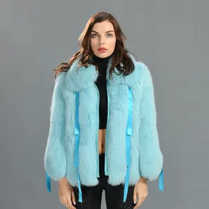 Cappotto di pelliccia di volpe soffice personalizzato all'ingrosso invernale con nastro di seta collo di pelliccia di volpe quadrato cappotto di pelliccia di volpe reale donna