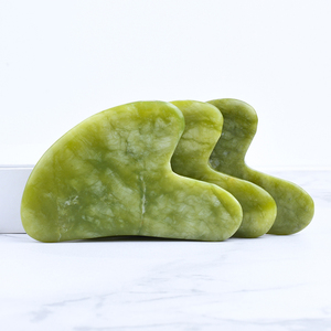 Pietra <span class=keywords><strong>Gua</strong></span> <span class=keywords><strong>Sha</strong></span> Viso in Giada Verde Naturale, Massaggiatore Facciale Personalizzabile con Logo, Riduce le Rughe, Strumento <span class=keywords><strong>Gua</strong></span> <span class=keywords><strong>Sha</strong></span> Professionale per la Casa - Product Image 4