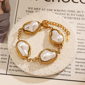 Bracelet en acier inoxydable vintage baroque avec perles imitation plaqué or 18 carats, serti de perles, pour femme, bijou cadeau - Product Image 2