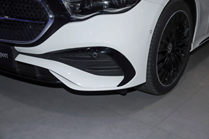Mercedes-Benz Clase <span class=keywords><strong>E</strong></span> 2026 <span class=keywords><strong>E</strong></span> 260 Edición Deportiva 4953x1880x1479 con Sistema Híbrido Ligero, Autonomí<span class=keywords><strong>a</strong></span> >700km, Baterí<span class=keywords><strong>a</strong></span> de 30-50kWh, Venta al Por Mayor - Product Image 2