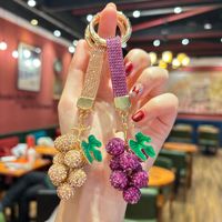 Gantungan Kunci Anggur Berlian Penuh Berkilau Baru, Cocok untuk Aksesoris Gantung, Liontin Tas, dan Hadiah Kenang-kenangan