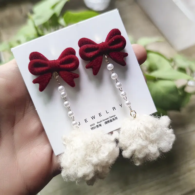 Корейские шерстяные шариковые серьги для женщин, милый красный галстук-бабочка с кристаллами, длинные висячие серьги, свадебные украшения, рождественский подарок
