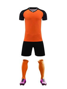 Nuevo modelo de alta visibilidad personalizado en blanco fútbol Jersey pantalones cortos ropa deportiva barata con servicio OEM - Product Image 4