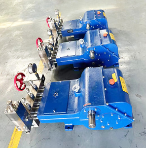 ปั๊มลูกสูบแบบทริปเปิลแรงดันสูงพิเศษ 15000psi 1000 บาร์ สำหรับงานทำความสะอาดอุตสาหกรรมหนัก  มอเตอร์ 90 กิโลวัตต์ อัตราการไหล 70 ลิตร/นาที แรงดัน 10000psi 40-110 ลิตร/นาที - Product Image 3