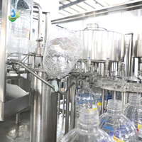 Machine de remplissage automatique de bouteilles d'eau et de boissons de grande capacité 3L 5L 10L 15L Ligne de production d'eau potable pure et minérale Pompe Moteur