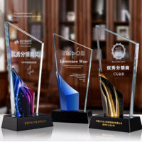 Trophée en verre cristal poli durable gravé au laser imprimé en UV couleur personnalisée Cadeaux d'affaires Souvenirs de remise de diplôme scolaire