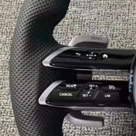 พวงมาลัยคาร์บอนไฟเบอร์สไตล์แมลงปอปรับแต่งได้เหมาะสำหรับ <span class=keywords><strong>Mercedes</strong></span> <span class=keywords><strong>Benz</strong></span> A35 A45 G63 G500 <span class=keywords><strong>AMG</strong></span> GT S63 W223 GLA45 GLE63 - Product Image 3