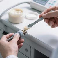 Adhesivo de Silicona Impermeable Dispensable FIP, Alta Resistencia al Desgarro 20N/mm, Buena Tixotropía, Adhesivo de Silicona para Electrónica Médica