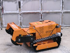 Tosaerba robotisé EPA EOR5 à braquage zéro, télécommandé, avec broyeur à fléaux - Product Image 6
