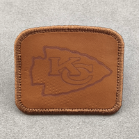 Écussons personnalisés en cuir PU brodés, étiquettes rectangulaires thermocollées pour chapeaux, accessoires de vêtements à coudre, vente en gros OEM, faible MOQ