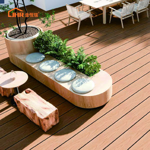 Plate-forme composite solide, imperméable et antidérapante en bois et plastique pour jardin, patio, piscine WPC - Product Image 1