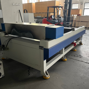 Machine de découpe <span class=keywords><strong>laser</strong></span> CO2 d'<span class=keywords><strong>occasion</strong></span> 1325 150W avec prise en charge DXF/PLT pour gravure acrylique, bois, MDF - Refroidissement par eau 3 axes - Product Image 4