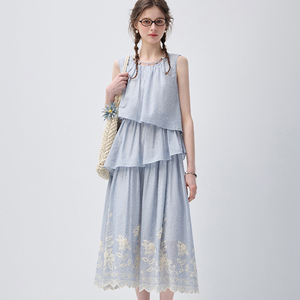 VEGA CHANG Abito Midi a Strati Azzurro per Donne con Scollo Senza Maniche e Orlo con Ricami Floreali, Vestito Casual Boho - Product Image 1