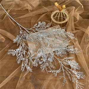 Arrangement de fleurs en plastique préservé de brouillard de brouillard de glace de plafond décoratif de salle de mariage de série argentée - Product Image 6