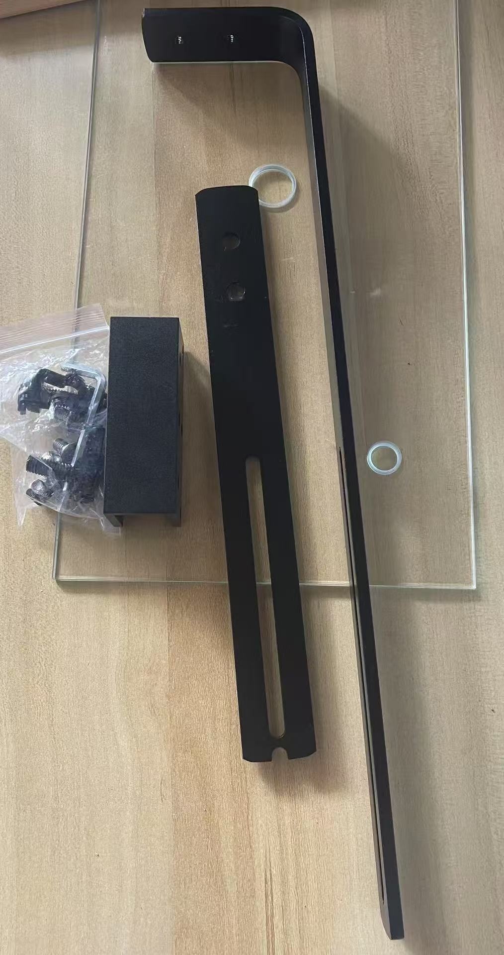 Soporte de aleación de aluminio negro.