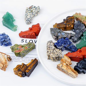 Venta al por mayor de piedras de cristal, cráneos de dragón mixtos naturales, piedras preciosas talladas para la decoración del hogar - Product Image 4