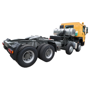 Camion tracteur <span class=keywords><strong>SINOTRUK</strong></span> <span class=keywords><strong>Howo</strong></span> A7 420 Hp 8x4 Cargo Truck Prime Mover Tracteur Truck - Product Image 5