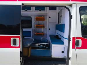Oferta Especial: Ambulancia JMC ICU 4x4 con Cabina Cuadrada, Automática, Nueva, de Gasolina, de Alta Calidad, Equipamiento Médico de Conversión, EURO 5, 3-8m - Product Image 6