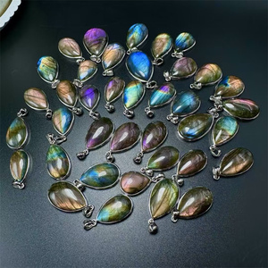 Bijoux <span class=keywords><strong>en</strong></span> cristal naturel <span class=keywords><strong>Pendentif</strong></span> <span class=keywords><strong>en</strong></span> <span class=keywords><strong>labradorite</strong></span> violette semi-précieuse <span class=keywords><strong>en</strong></span> <span class=keywords><strong>argent</strong></span> sterling 925 pour femme - Product Image 3