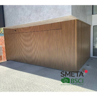 Porte de garage verticale en bois massif Andexin, résistante à l'humidité et de taille personnalisable, idéale pour la rénovation extérieure des maisons