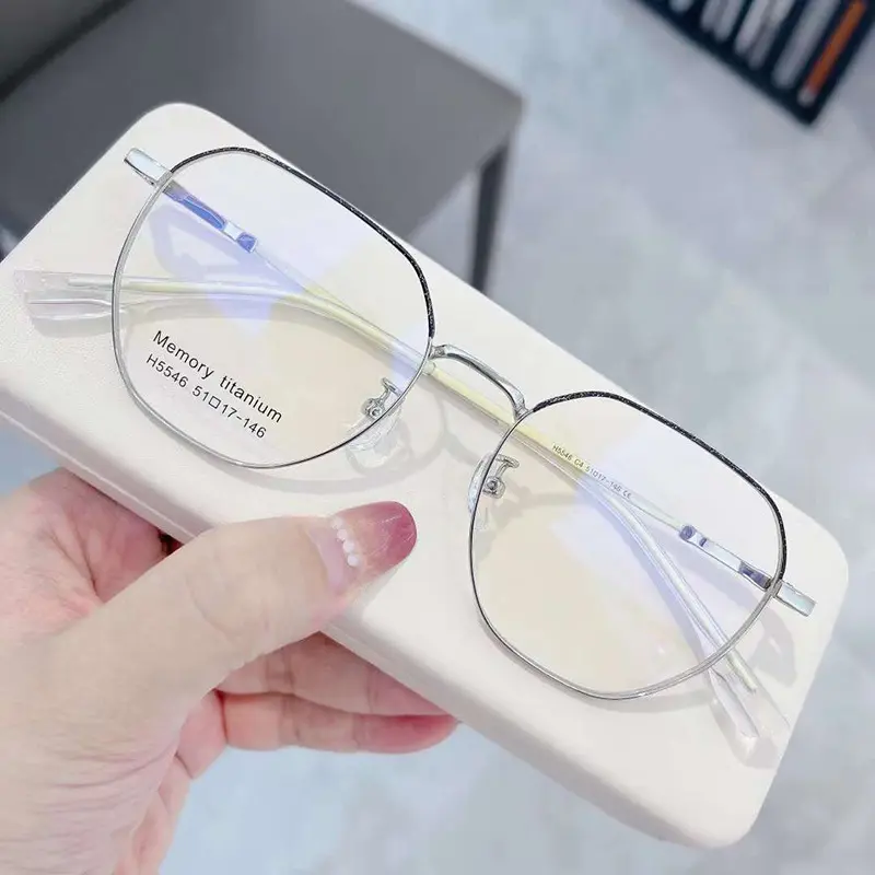 Brilmonturen Merk Oogbril Optisch Vrouwelijk Geheugen Titanium Optische Bril Montuur Voor Bijziendheid