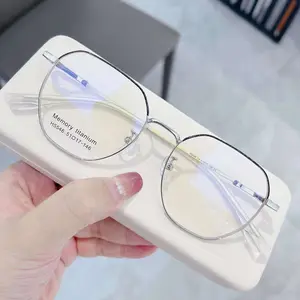 Bingkai Kacamata Merek Kacamata Optik Perempuan Memori Titanium Kacamata Optik Bingkai untuk Miopia