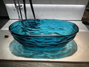 Vasca da Bagno Moderna in Resina Trasparente | Nuova Vasca Artistica di Design per il Bagno - Product Image 3