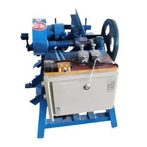 Machine d'automatisation pour la fabrication de vis de balai, équipement de menuiserie pour la fabrication de manches de balai en bois et le filetage de manches de balai en bois - Product Image 4