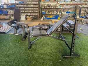 Équipement de musculation pour salle de sport, rack de musculation réglable, entraîneur multifonction intégré, <span class=keywords><strong>banc</strong></span> d'extension pour les jambes inclinées - Product Image 6