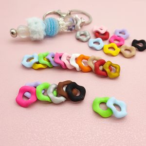 ลูกปัดอะคริลิคแบบเวฟฟรอสต์ ขนาด 16 มม. รูปทรงหกเหลี่ยม กลม ลายดอกไม้ สำหรับงาน DIY ตกแต่งปากกา ประดับกลิตเตอร์ แมคคารอน - Product Image 5