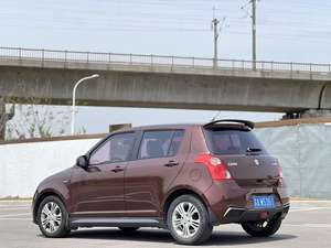 Vente en gros à bas <span class=keywords><strong>prix</strong></span> de voitures d'occasion Suzuki <span class=keywords><strong>Swift</strong></span> 2014 2015 2016 Modèle 1.5L Automatique Édition Fashion, personnalisation de l'intérieur disponible - Product Image 6