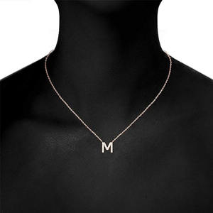 Collar con Colgante de Letra Inicial Cuadrada de Acero Inoxidable, 26 Letras de la A a la Z, para Hombre y Mujer - Product Image 3