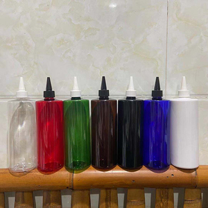 Bouteille en plastique PET Hengjian 500 ml blanche, marron, verte, noire pour emballage de produits de soin de la peau et des cheveux, flacon souple pour huile et shampoing avec bouchon à vis - Product Image 1
