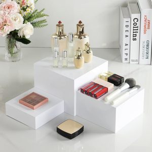 Modern beyaz akrilik küp büfe Set düğün partileri için çevre dostu ve katlanabilir kek ekran standı - Product Image 3