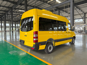 Xe tải chở xăng 5.9M | xe buýt nhẹ tiêu chuẩn Euro 4 để giao hàng hậu cần đô thị - Product Image 4