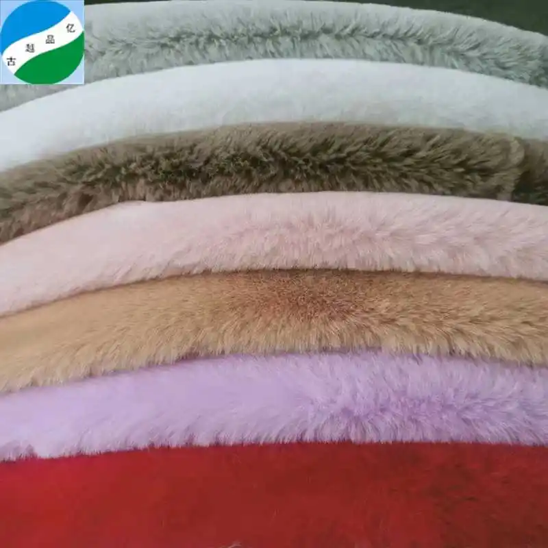Nouvelle arrivée grande quantité polyester tricot fausse fossette fourrure de vison brut raschon uni teint couverture stock tissu pour manteaux